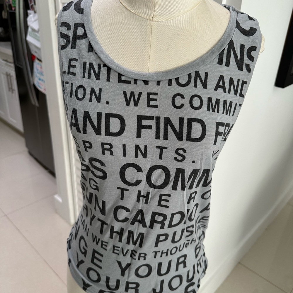 Soulcycle Gray Graphic Print Women's Top